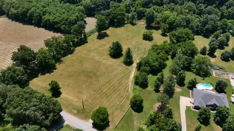 8299 Goose Creek Rd, Fayetteville, AR 72730