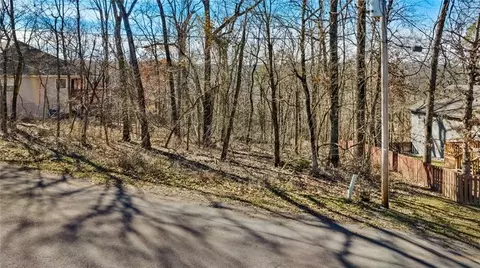 8 Congleton Circle, Bella Vista, AR 72714
