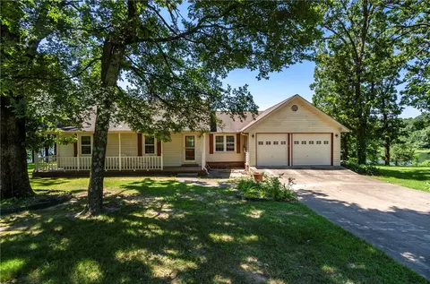 22895 Cripps West Rd, Gentry, AR 72734