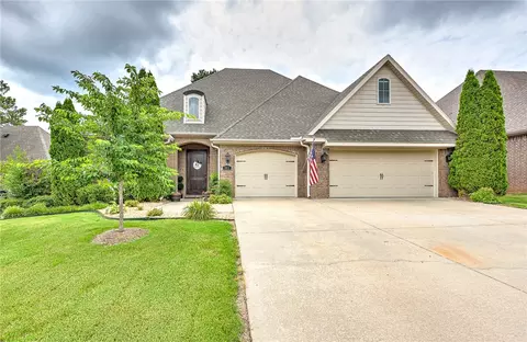 903 SW Glen Arbor Ave, Bentonville, AR 72712