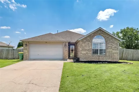 331 Poplar Rd, Centerton, AR 72719