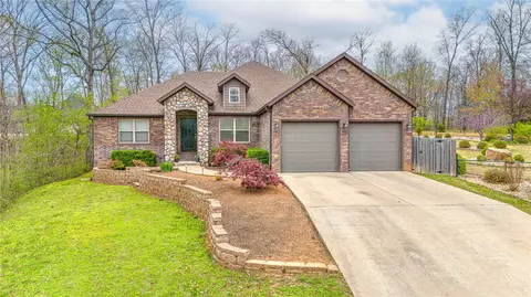 1 Portsbury Cir, Bella Vista, AR 72714