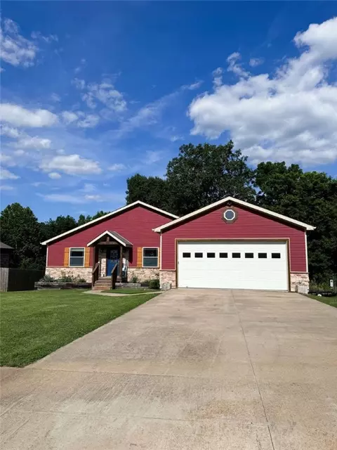 760 Infantry Ln, Prairie Grove, AR 72753