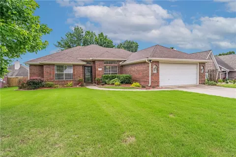 1535 Berkshire Ter, Springdale, AR 72764