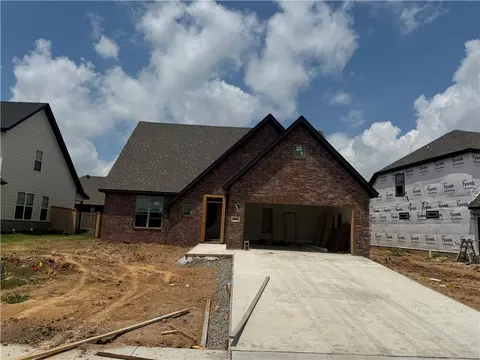 4600 SW Elderwood St, Bentonville, AR 72713