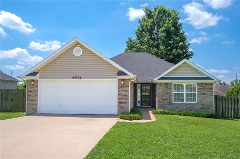 6576 Cutter Ct, Springdale, AR 72762
