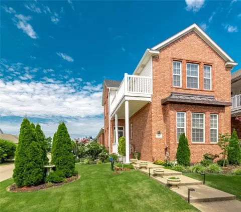 408 Jtl Pkwy, Springdale, AR 72762
