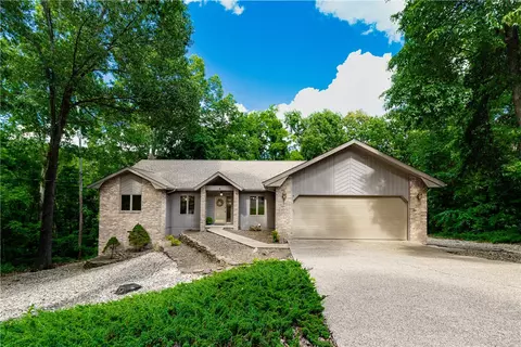 6 Weber Ln, Bella Vista, AR 72715