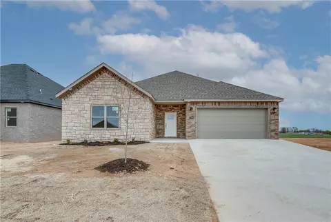 7204 Walnut Grove Rd, Bentonville, AR 72712