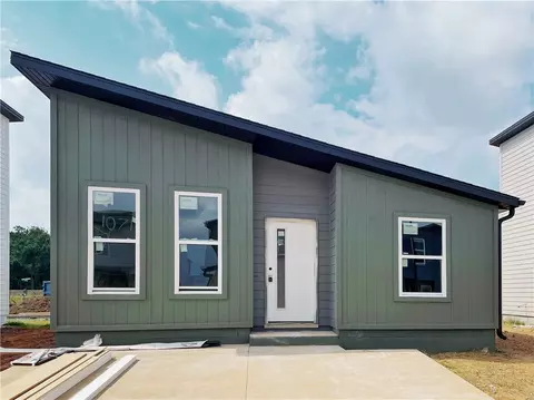 1071 Indiana Ave, Bentonville, AR 72712