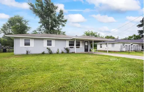 257 Casteel Ln, Springdale, AR 72764