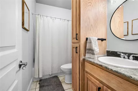 Bath - 18743 E Pinebrooke Dr, Garfield, AR 72732 photo 3 of 7