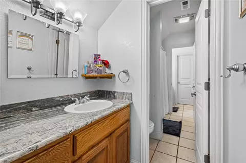 Bath - 18743 E Pinebrooke Dr, Garfield, AR 72732 photo 5 of 7