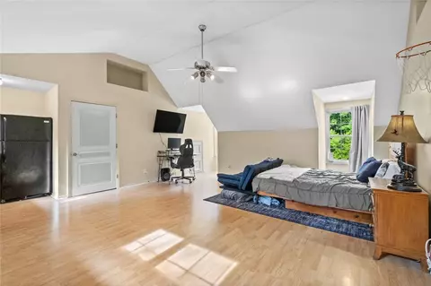 Bedroom - 18743 E Pinebrooke Dr, Garfield, AR 72732 photo 6 of 6