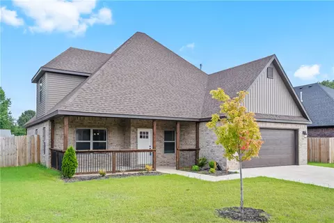 324 Ryder St, Gentry, AR 72734