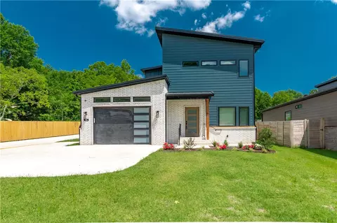 956 W Boone St, Fayetteville, AR 72701