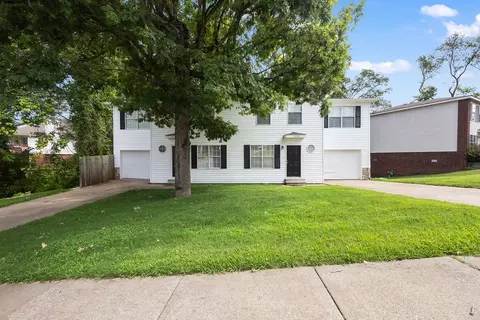 402 Camellia Dr, Bentonville, AR 72712