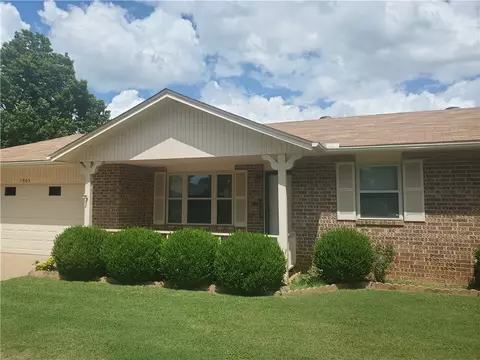 1903 Jean St, Springdale, AR 72762