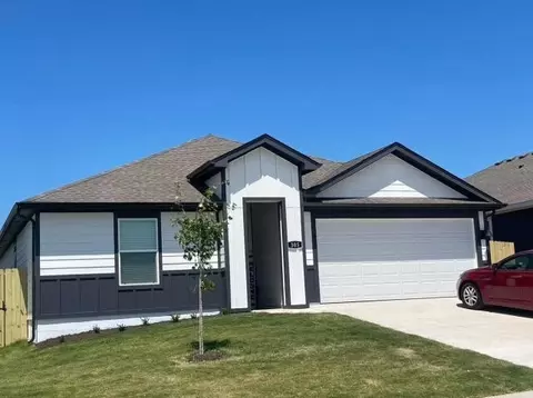 305 NW Belleflower St, Highfill, AR 72734