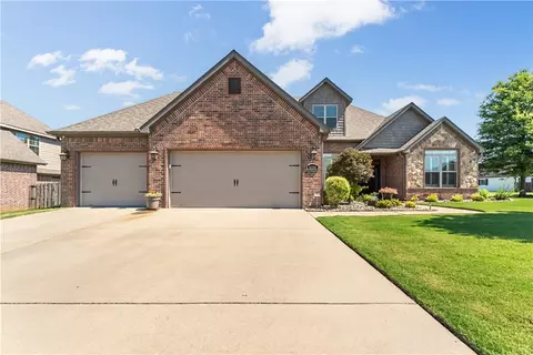 8226 La Scala Ave, Springdale, AR 72762