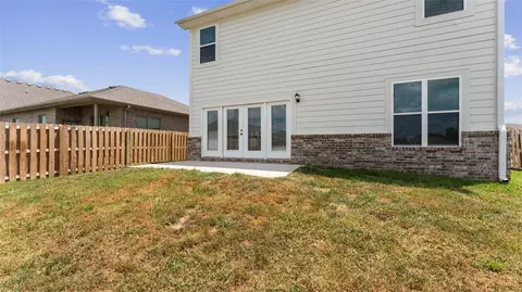 Exterior - 2160 Periwinkle Pl, Centerton, AR 72719 photo 6 of 7