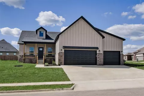 1913 Hale Ln, Pea Ridge, AR 72751