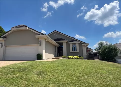 4 W Augusta Ct, Rogers, AR 72758