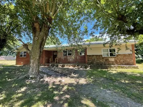 10988 S Old Cincinnati Rd, Lincoln, AR 72744