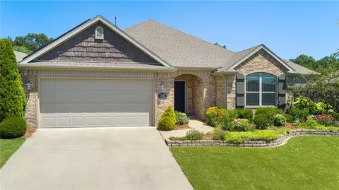 3510 Foxtail Lily Ln, Fayetteville, AR 72704