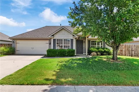 5401 SW Remington Rd, Bentonville, AR 72712