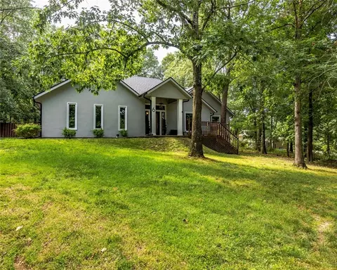 6 Pawle Dr, Bella Vista, AR 72714