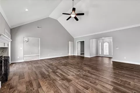 Living - 2047 Cobblestone St, Springdale, AR 72762 photo 2 of 4