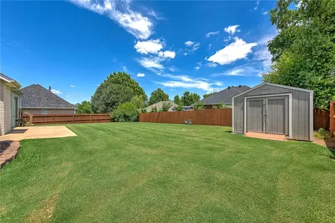 Exterior - 2047 Cobblestone St, Springdale, AR 72762 photo 6 of 8