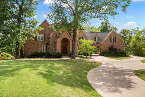 10708 Bluewater Psge, Rogers, AR 72756