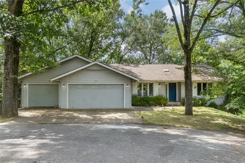 8595 Apple Park, Rogers, AR 72756