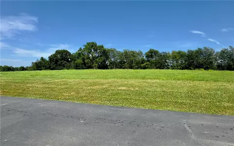 Ladelle Ave, Lowell, AR 72745 photo 10