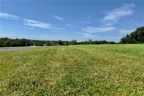 Ladelle Ave, Lowell, AR 72745 photo 5