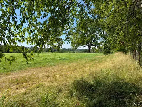 Ladelle Ave, Lowell, AR 72745 photo 8