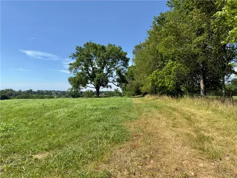 Ladelle Ave, Lowell, AR 72745 photo 9