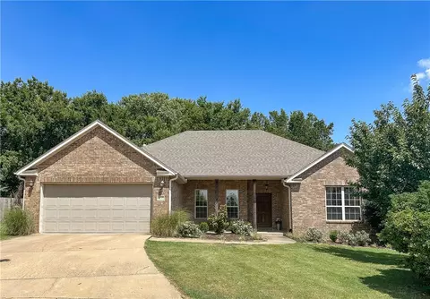 2712 W Sauter Ln, Fayetteville, AR 72704