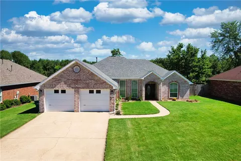 4001 W Easy St, Rogers, AR 72756
