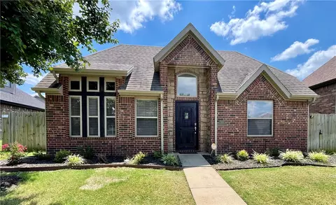 3217 SW Stonepoint Ave, Bentonville, AR 72712