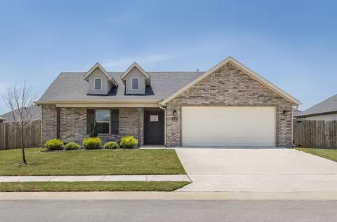 1035 Madden, Springdale, AR 72762