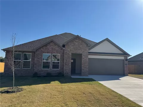 2233 Langford St, Pea Ridge, AR 72751