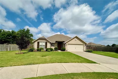 3866 Wooded Ave, Springdale, AR 72764