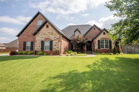 6501 S Timber Ridge Dr, Rogers, AR 72758