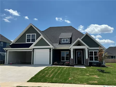 2715 Eris Ave, Lowell, AR 72745