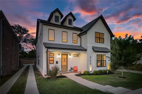 213 SW F St, Bentonville, AR 72712