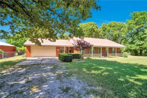 20170 Groth Rd, Springdale, AR 72764