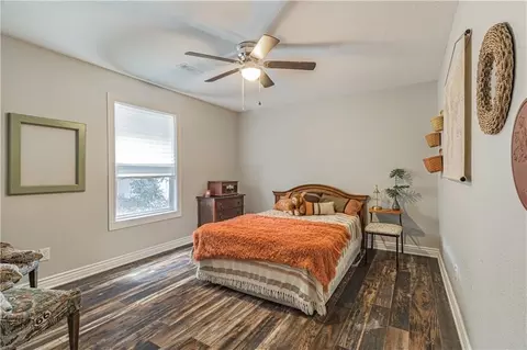 Bedroom - 533 Maple Ave, Springdale, AR 72764 photo 1 of 2
